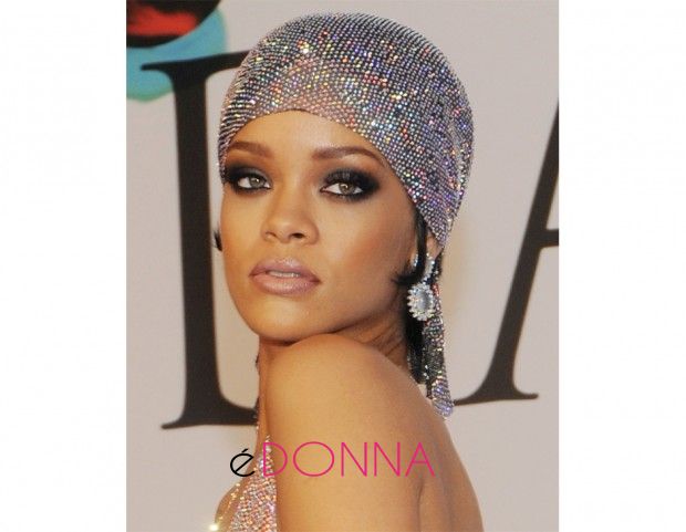 look-makeup-rihanna-02