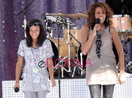 bobbi-kristina-coma-09