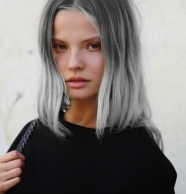 Il trend dei capelli grigi - È Donna