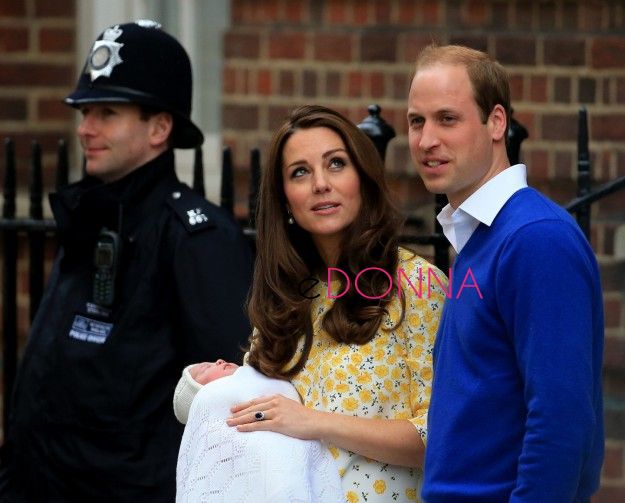 kate-middleton-con-la-royal-girl-e-il-principe-williiam-03