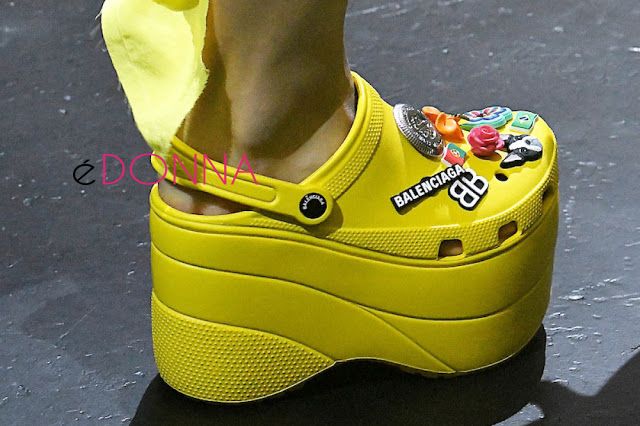 foam-balenciaga-crocs-03